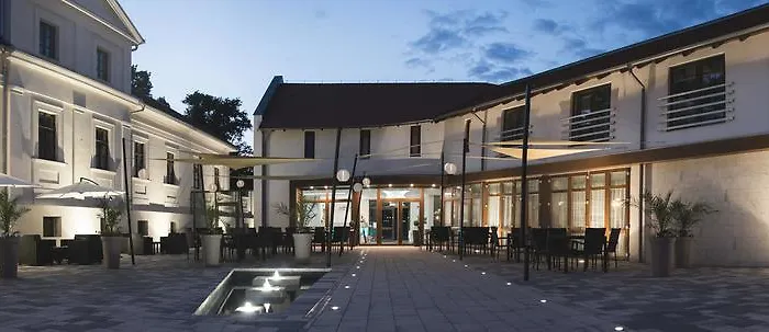 Munkácsy Hotel